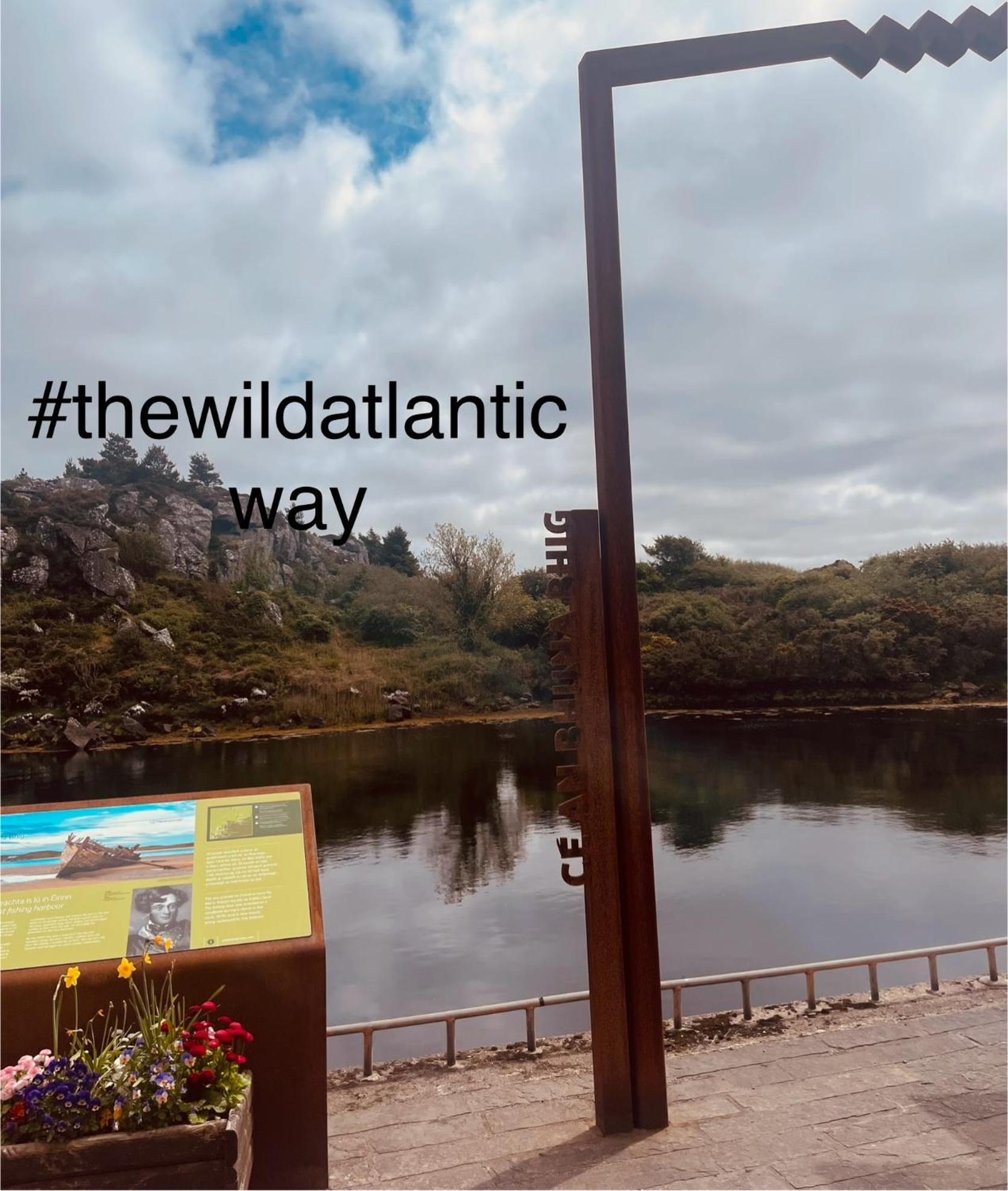 Apartamento The Old Boathouse At Bunbeg Harbour Exterior foto
